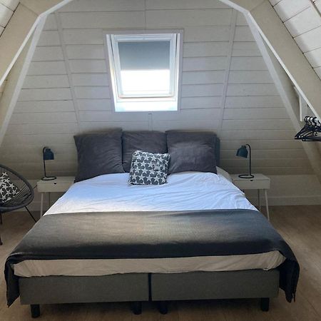 Birdhouse Texel Bed & Breakfast De Koog  Bagian luar foto