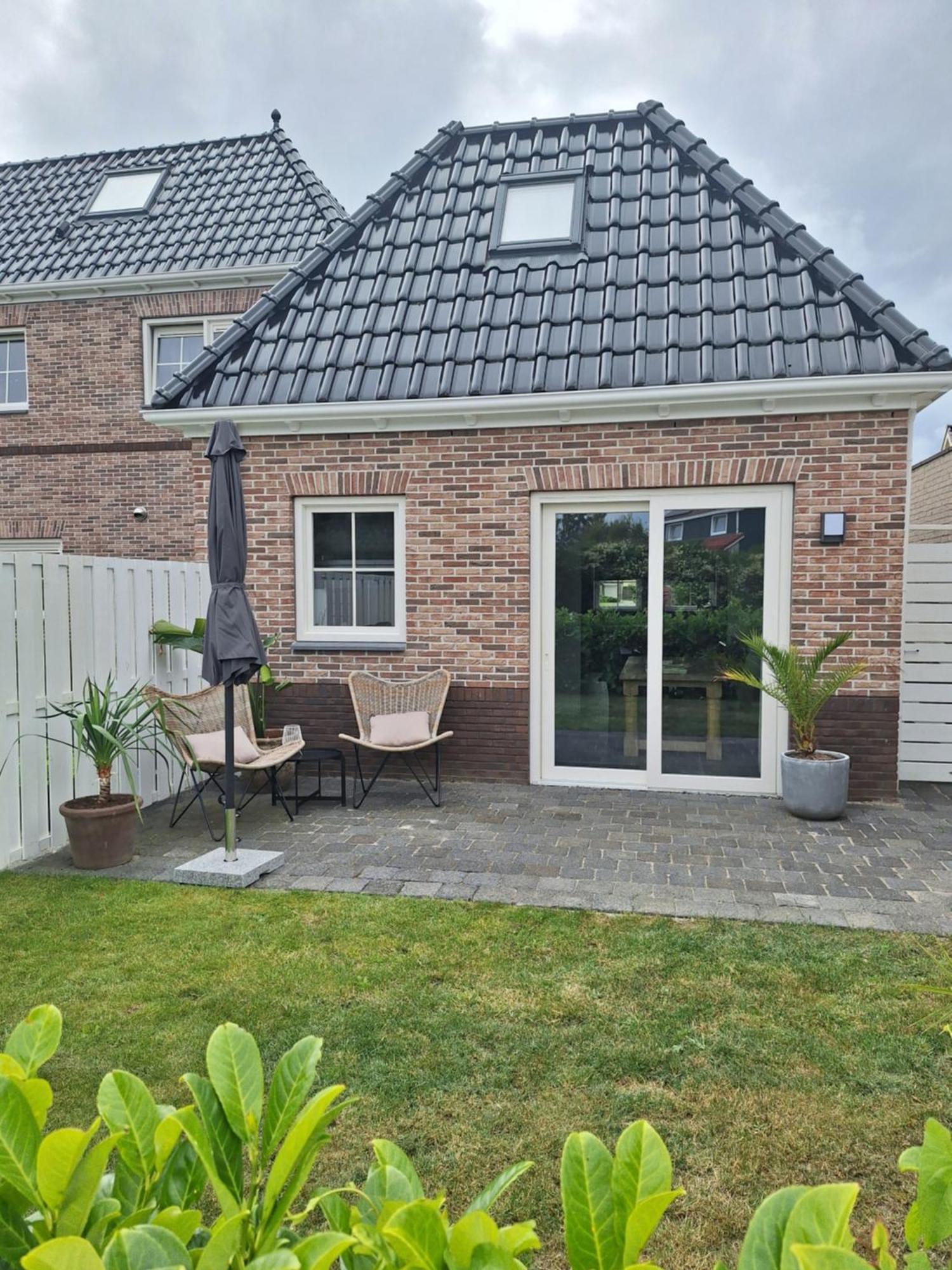 Birdhouse Texel Bed & Breakfast De Koog  Bagian luar foto